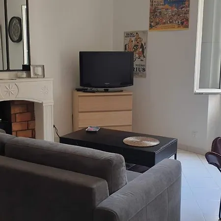 Place De La Paroisse *